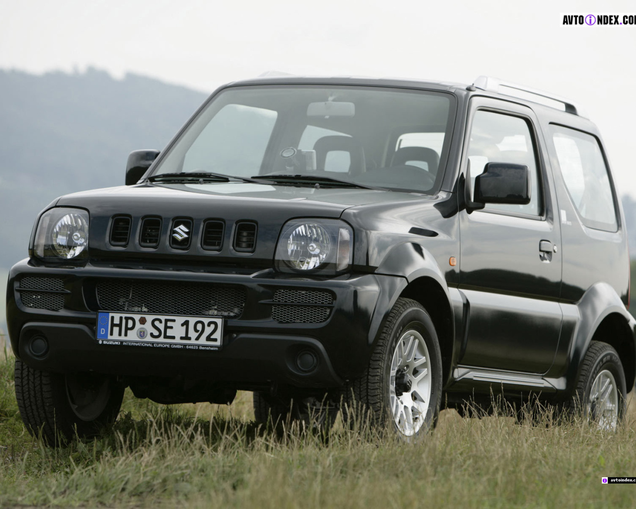   Красивый автомобиль Suzuki Jimny в Москве