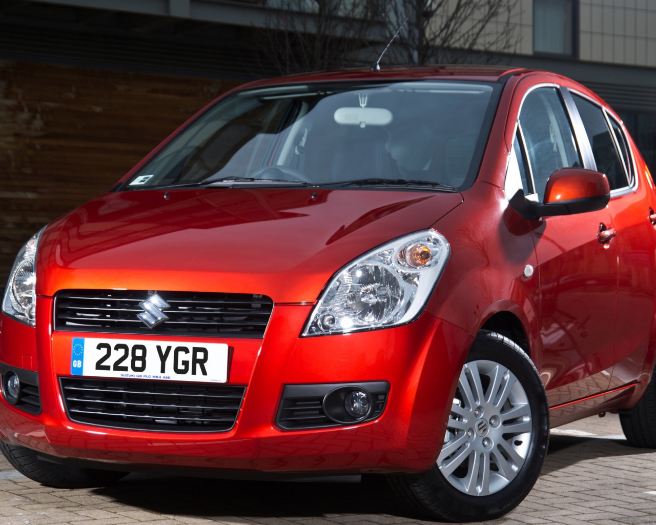 Тест драйв автомобиля Suzuki Splash