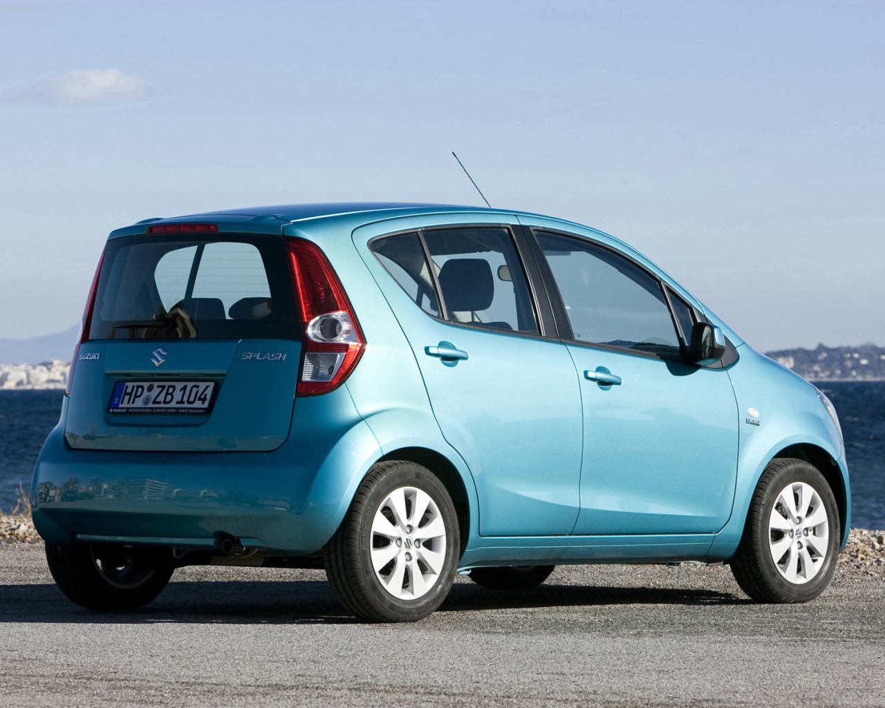 Надежный автомобиль Suzuki Splash