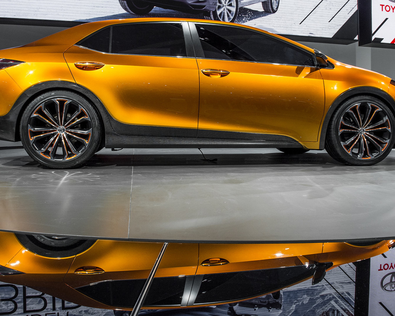 Фото автомобиля Toyota Corolla 2014 