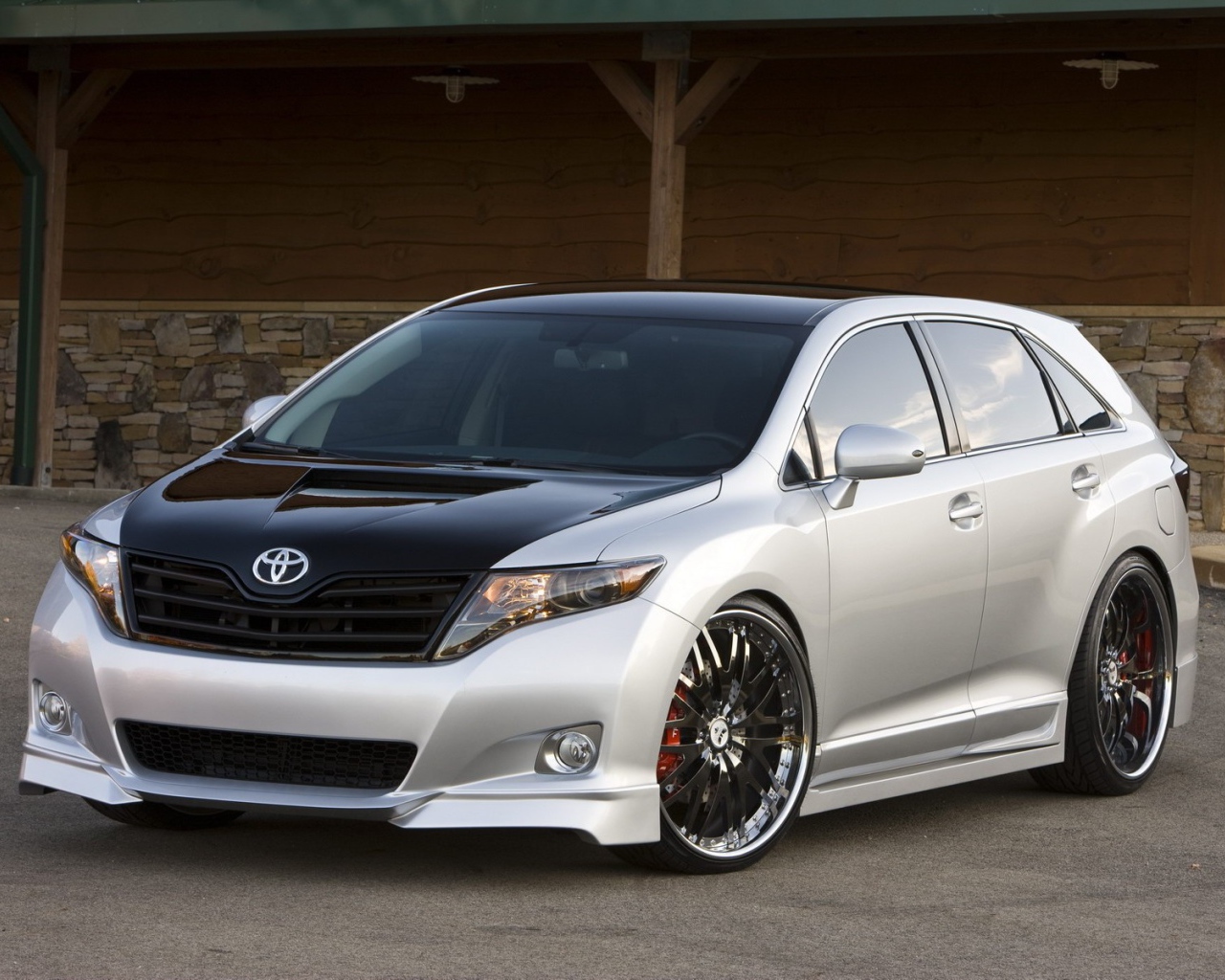 Дизайн автомобиля Toyota Venza