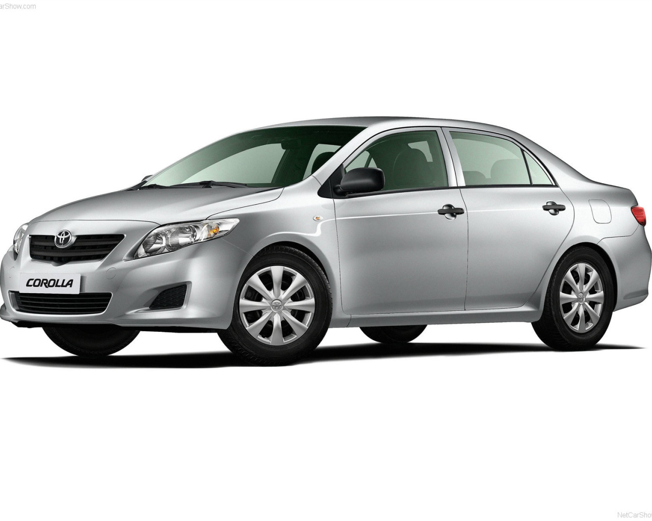 Новая машина Toyota Corolla