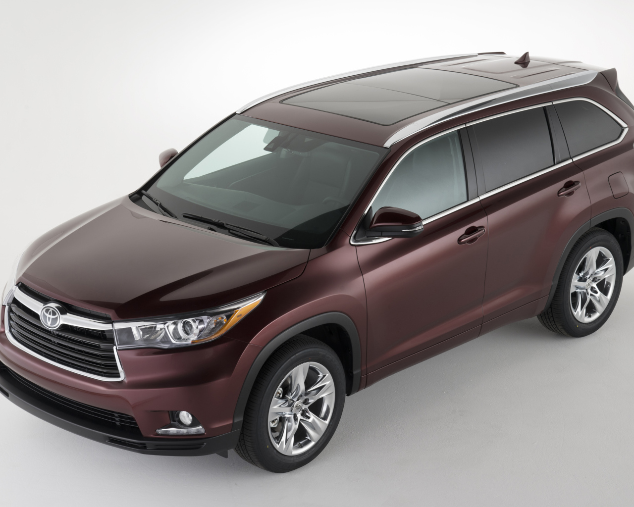 Тест драйв автомобиля Toyota Highlander 2014