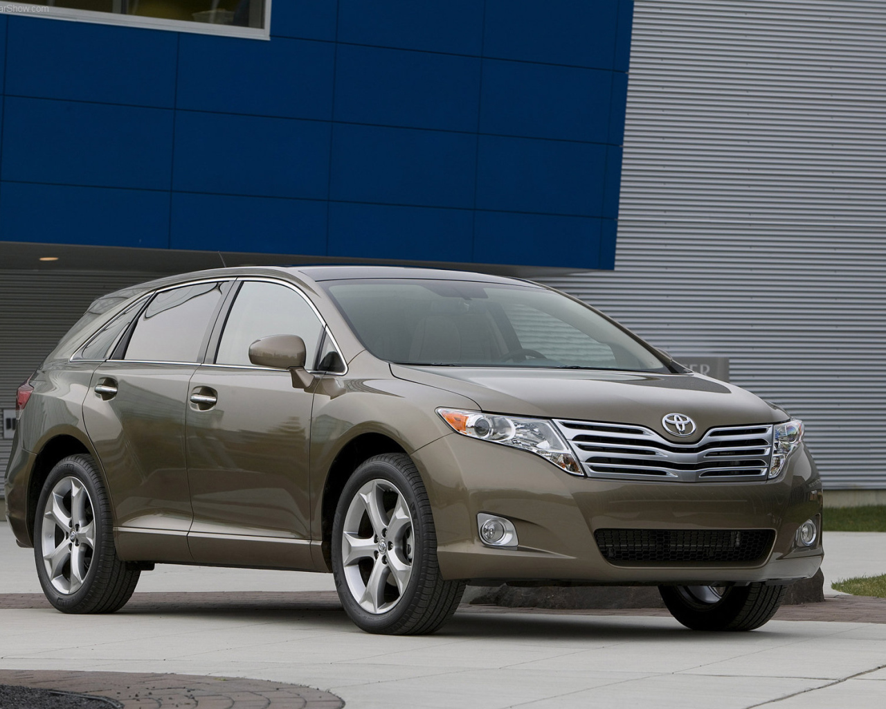 Новая машина Toyota Venza
