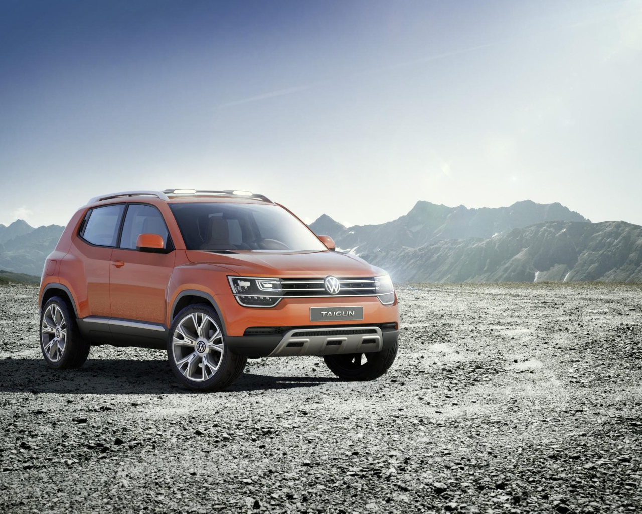Автомобиль Volkswagen  Taigun 2014 на дороге 