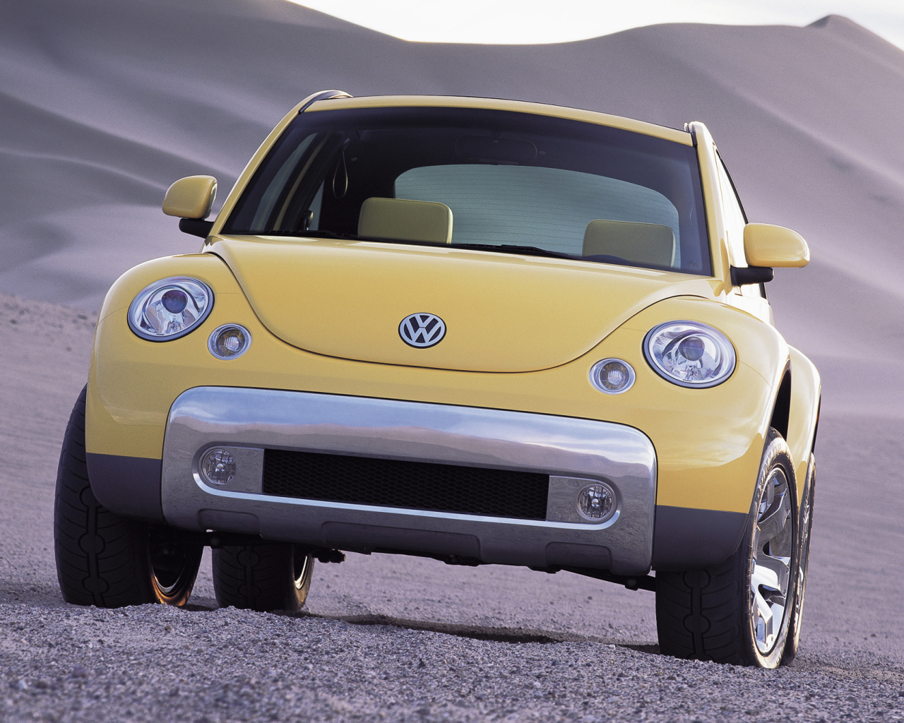 Тест драйв автомобиля Volkswagen Beetle Dune 2014
