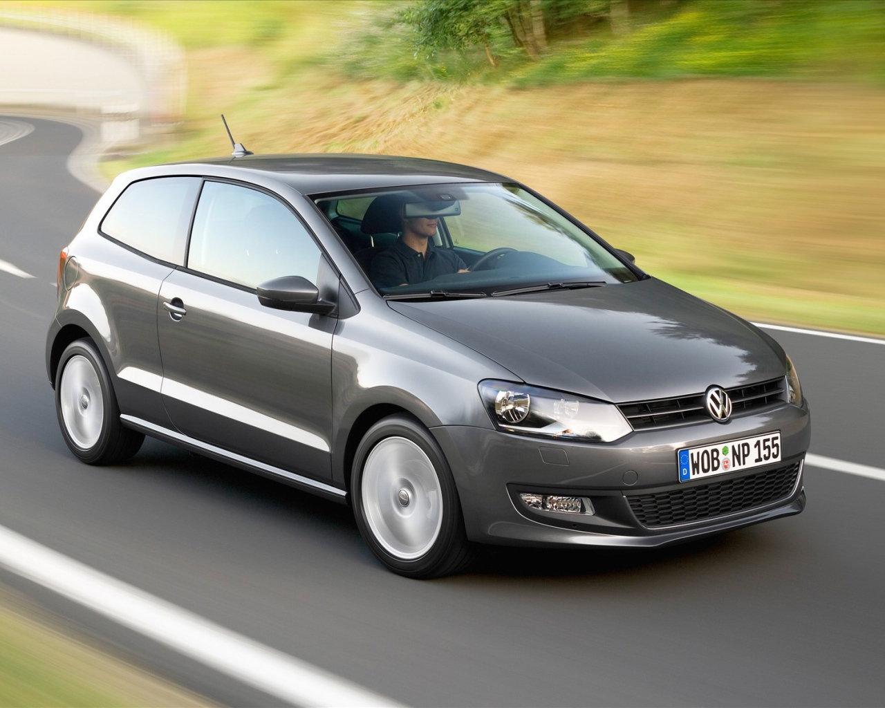 Тест драйв автомобиля Volkswagen Polo