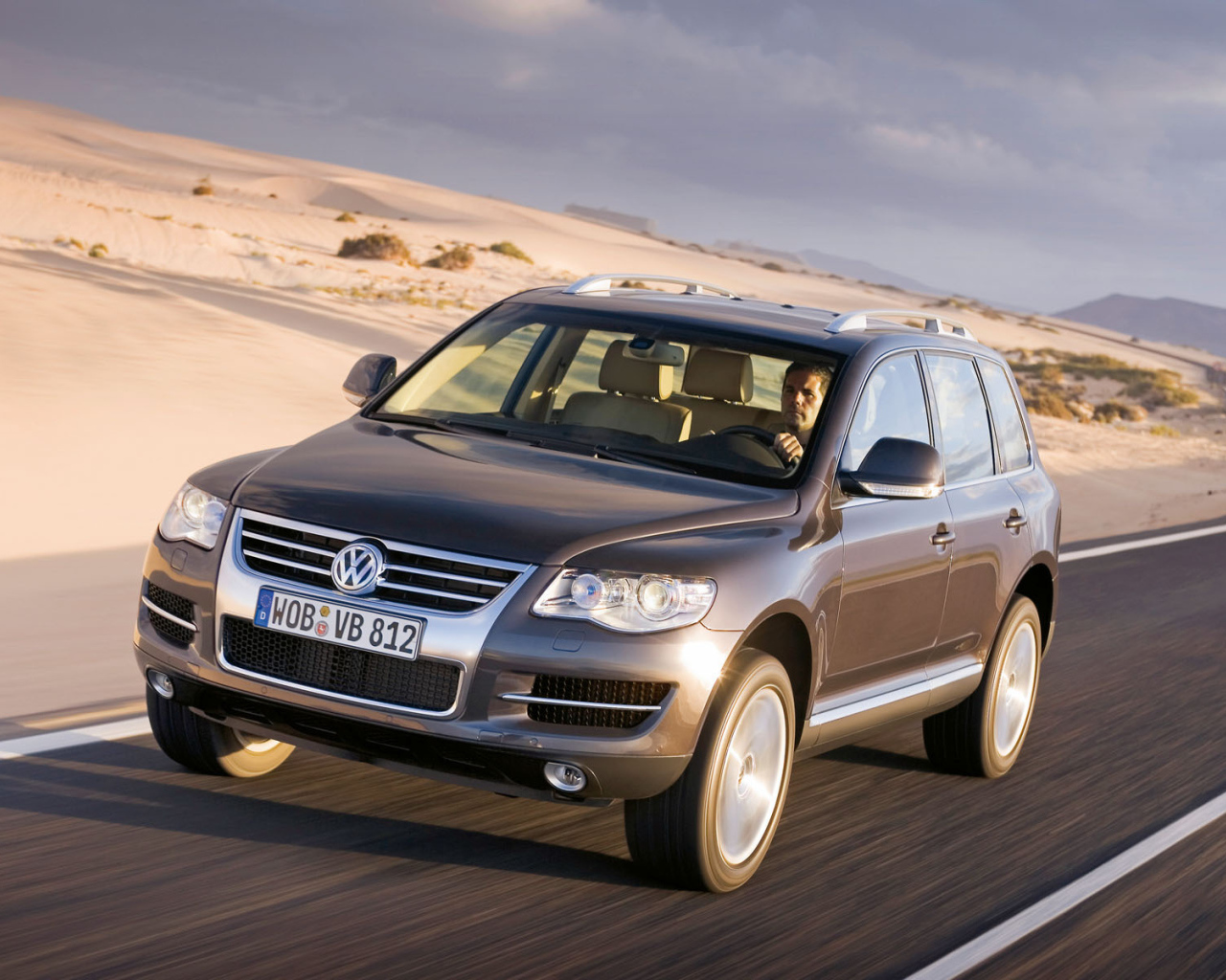 Тест драйв автомобиля Volkswagen Touareg