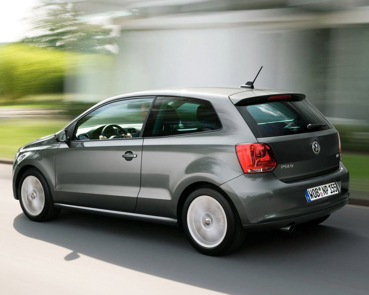 Надежная машина Volkswagen Polo