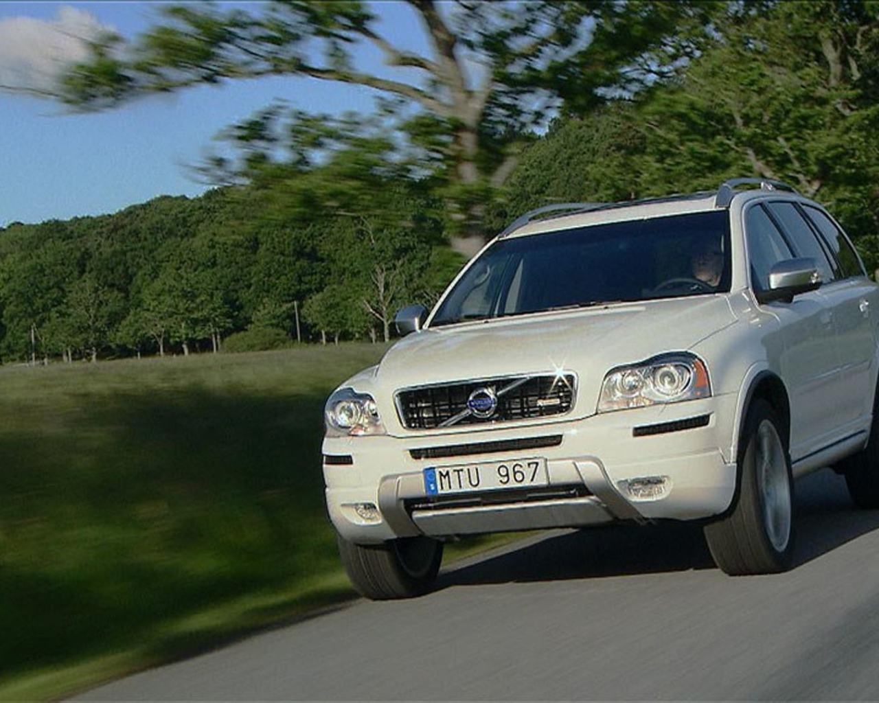 Надежная машина Volvo  xc90 2014