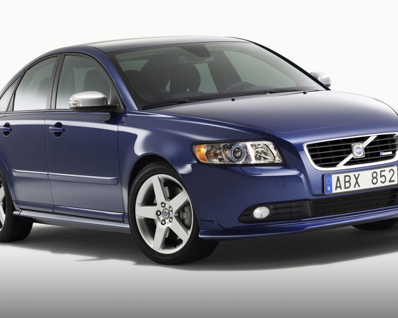 Volvo s40 ii. Volvo s40. вольво с 40 седан. F s 40. Volvo s40 ii.