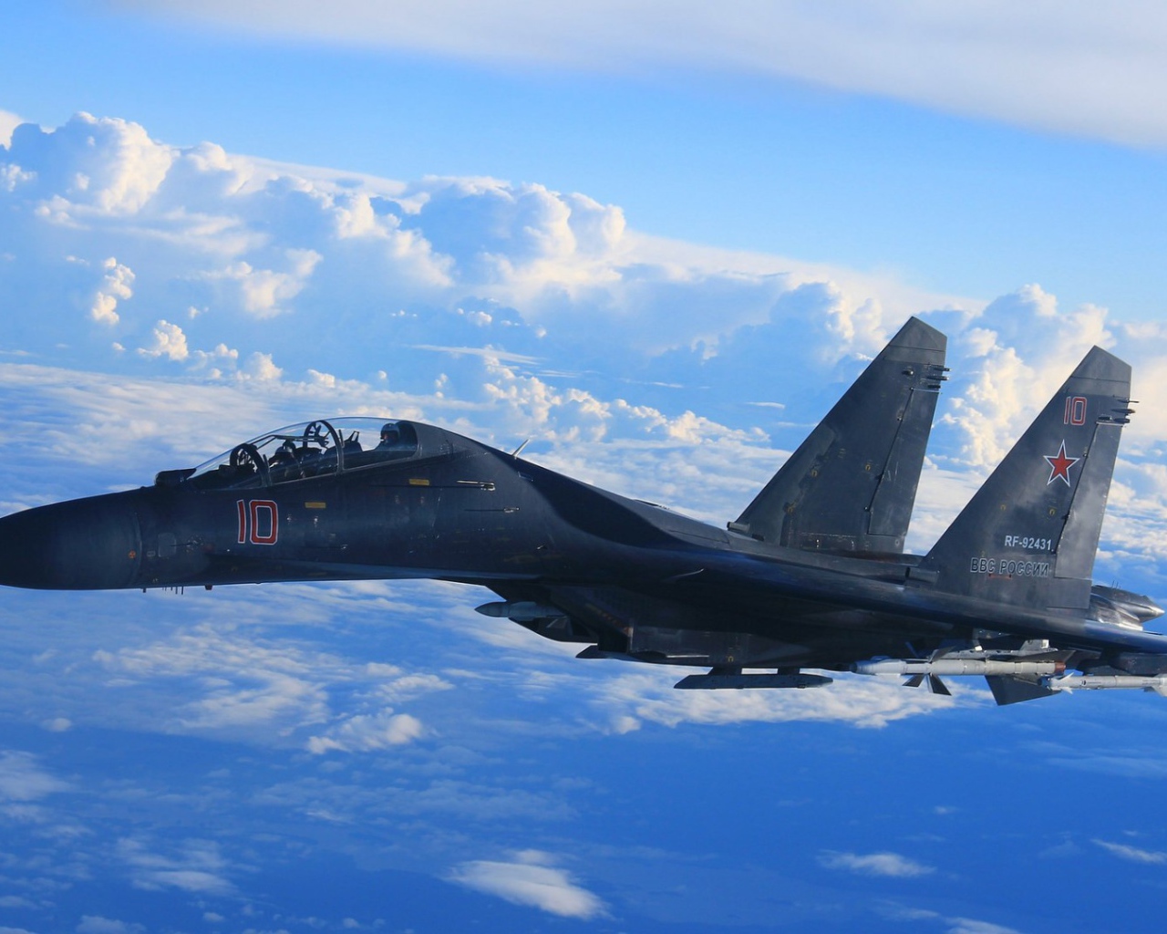 Истребитель ВВС России на боевом дежурстве