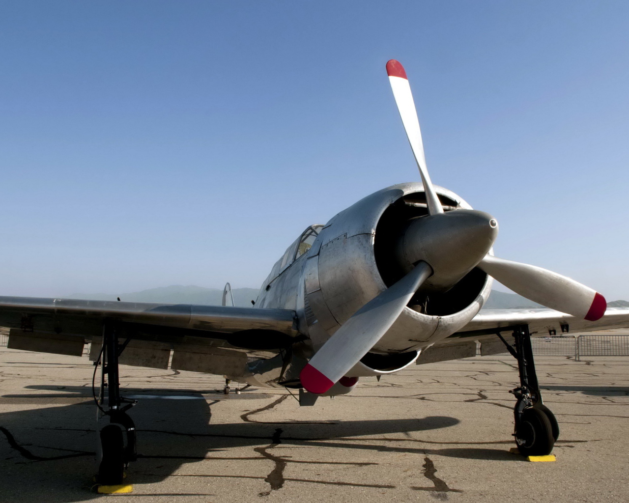 Винтовой самолет