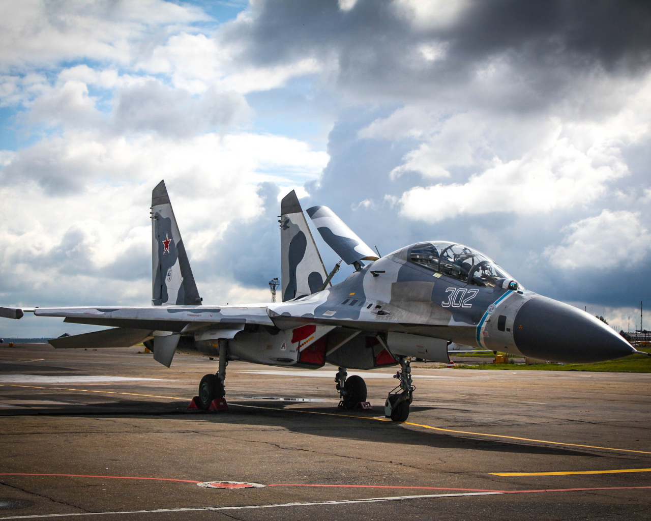 Самолет СУ-27