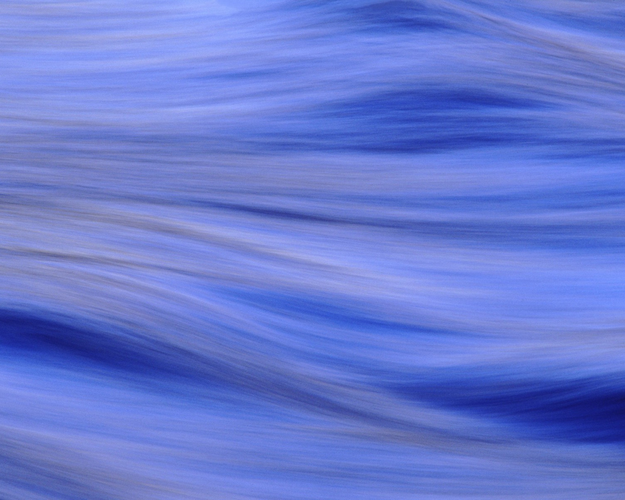 Фон из синих волн