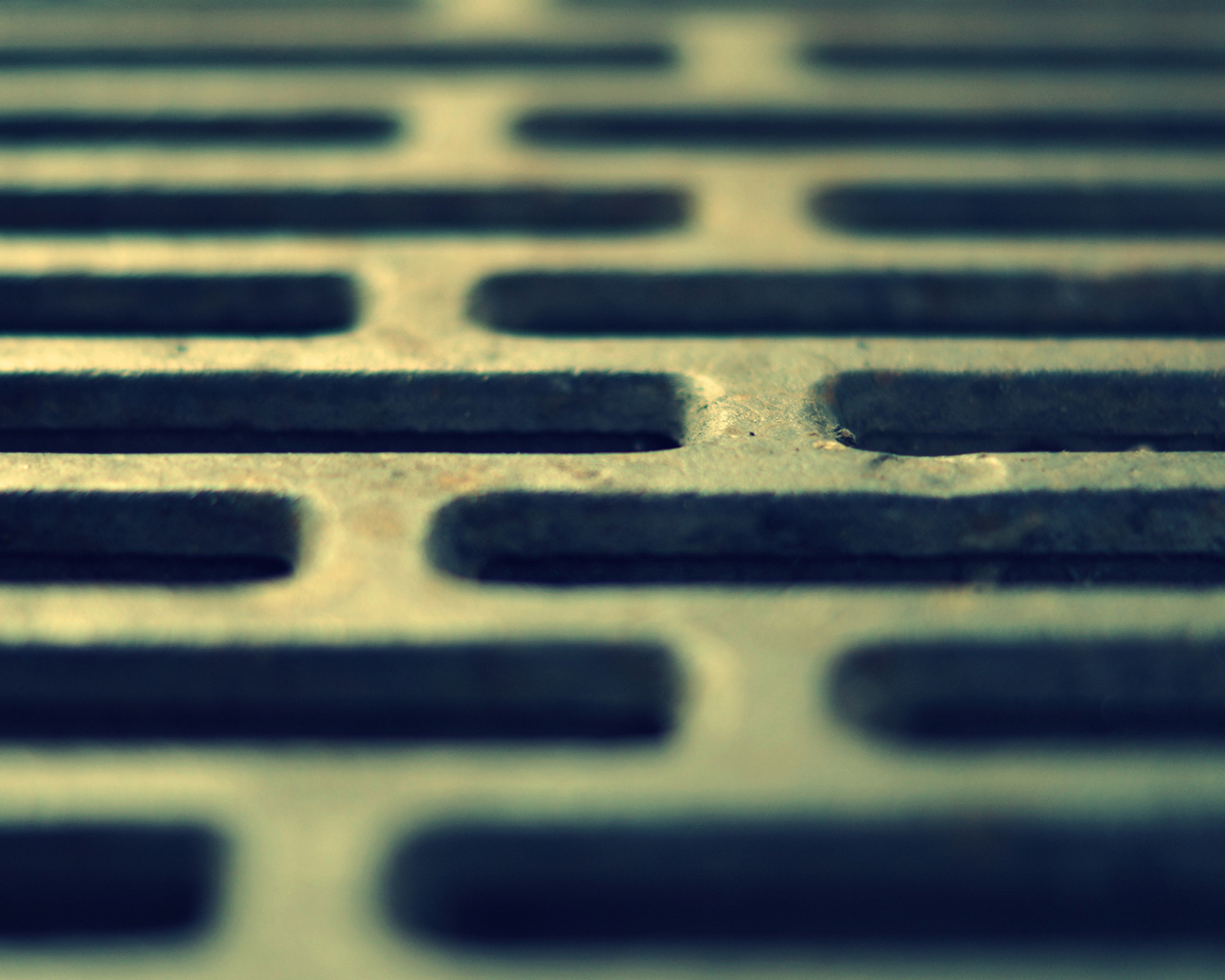 Чугунная решетка