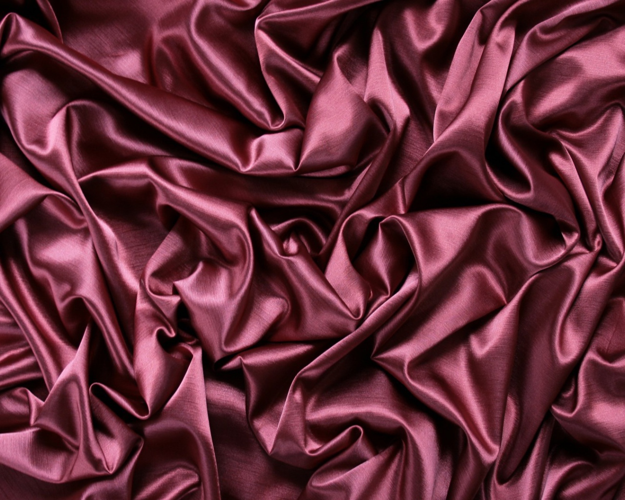 Красная ткань