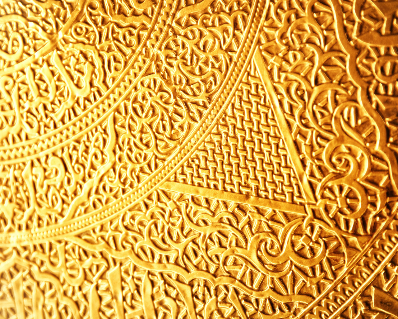 Узор на золоте