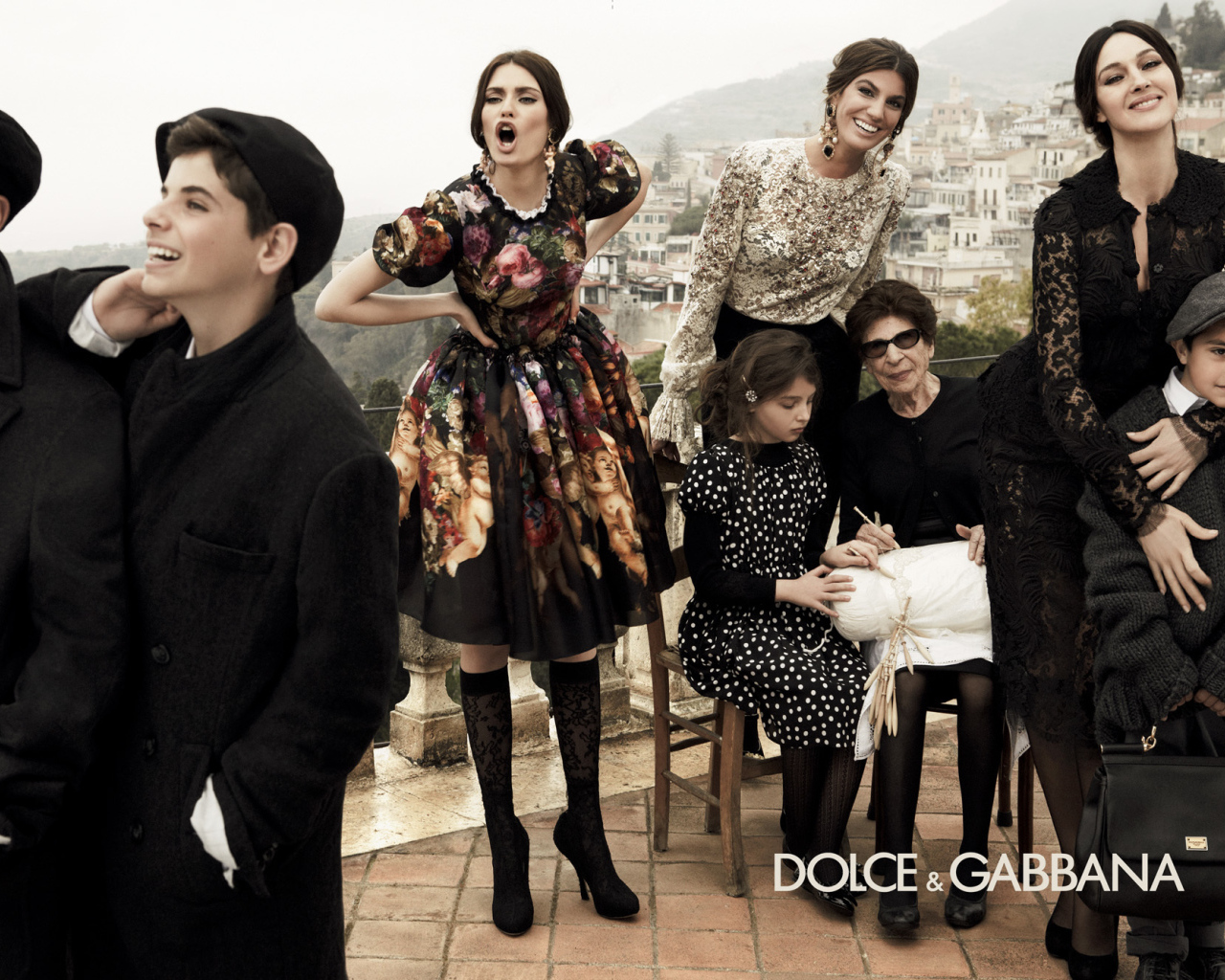 Одежда для всей семьи Dolce & Gabbana