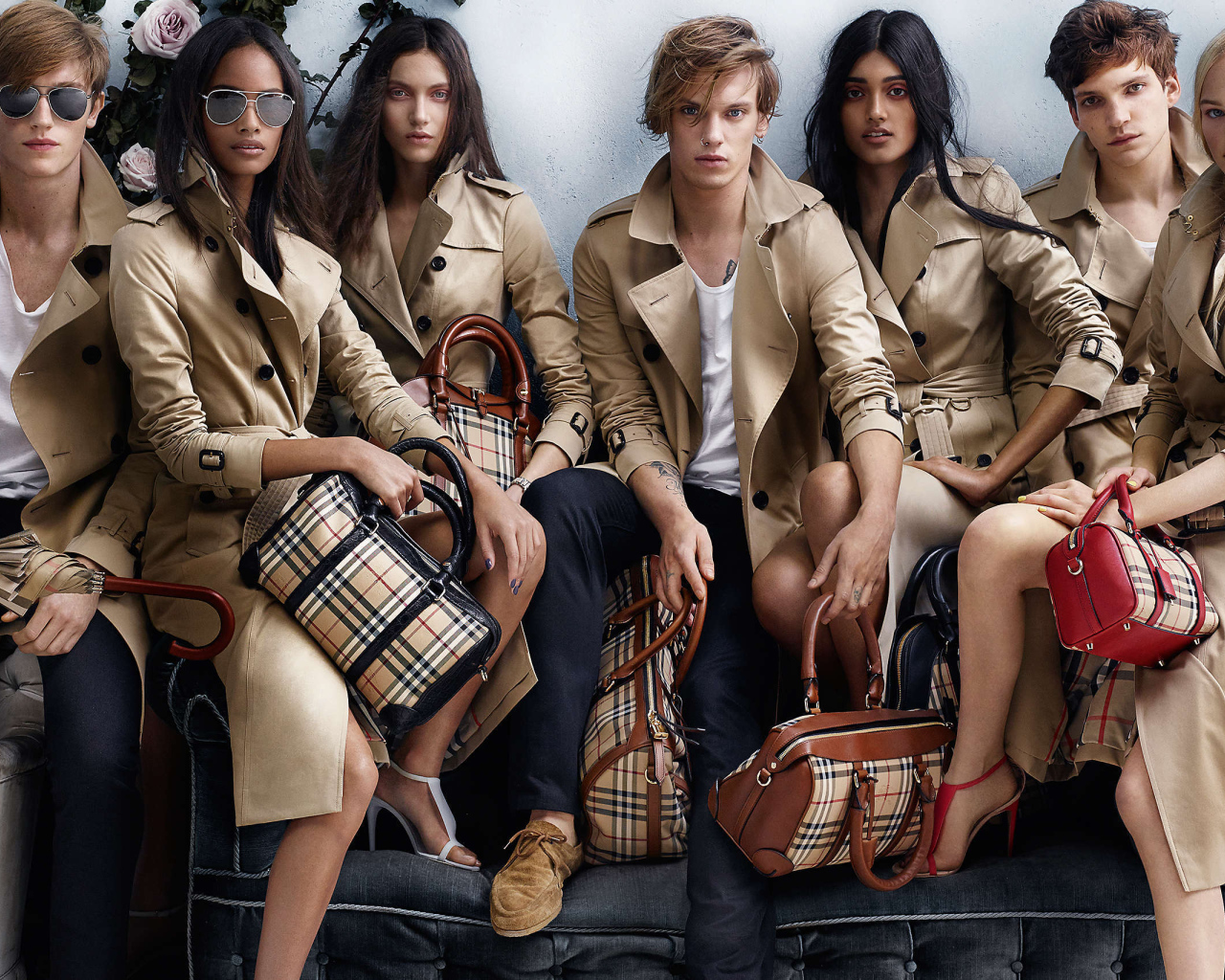 Одежда для молодежи от Burberry