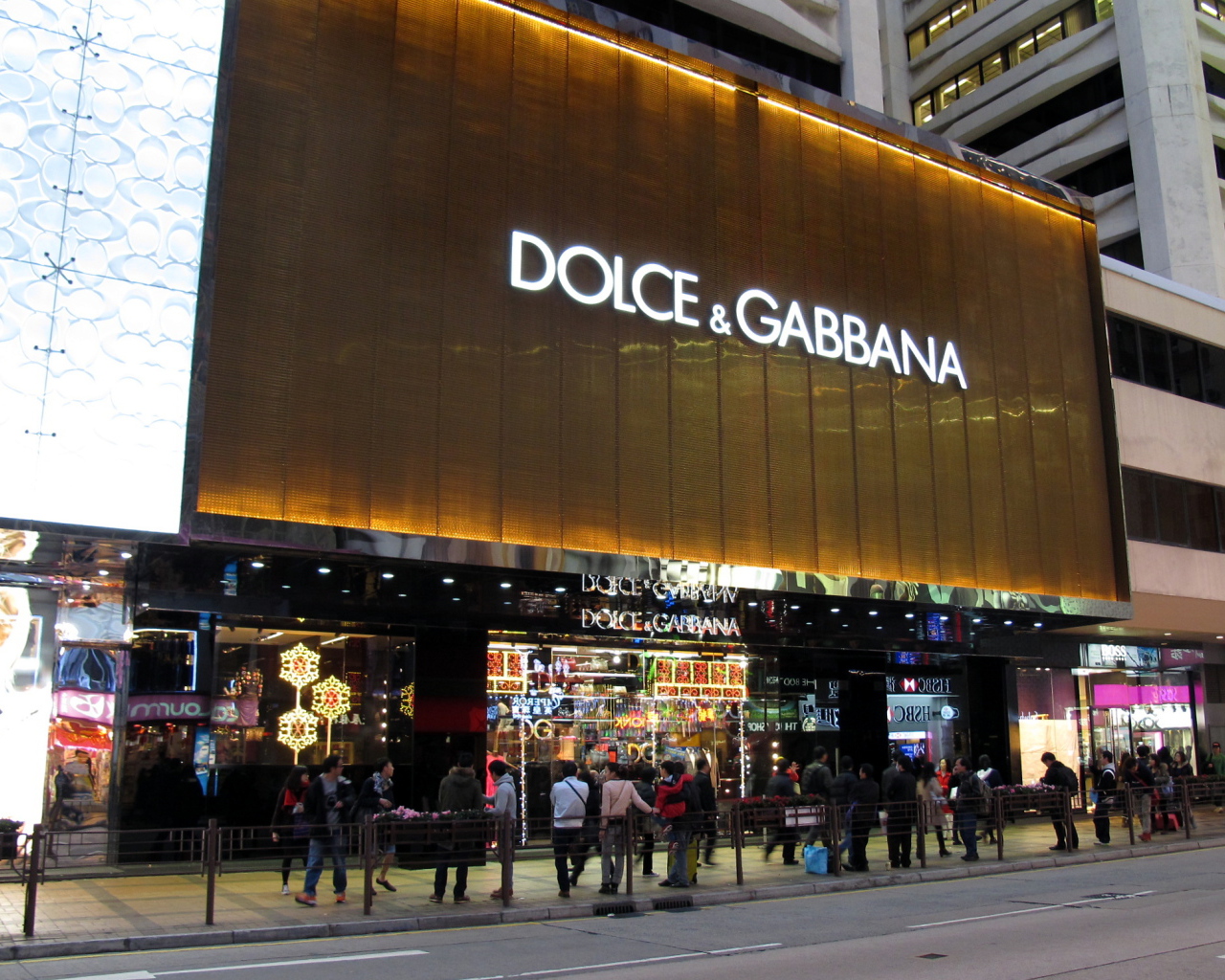Магазин одежды Dolce & Gabbana