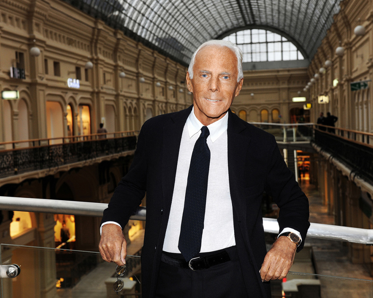 Дизайнер Giorgio Armani