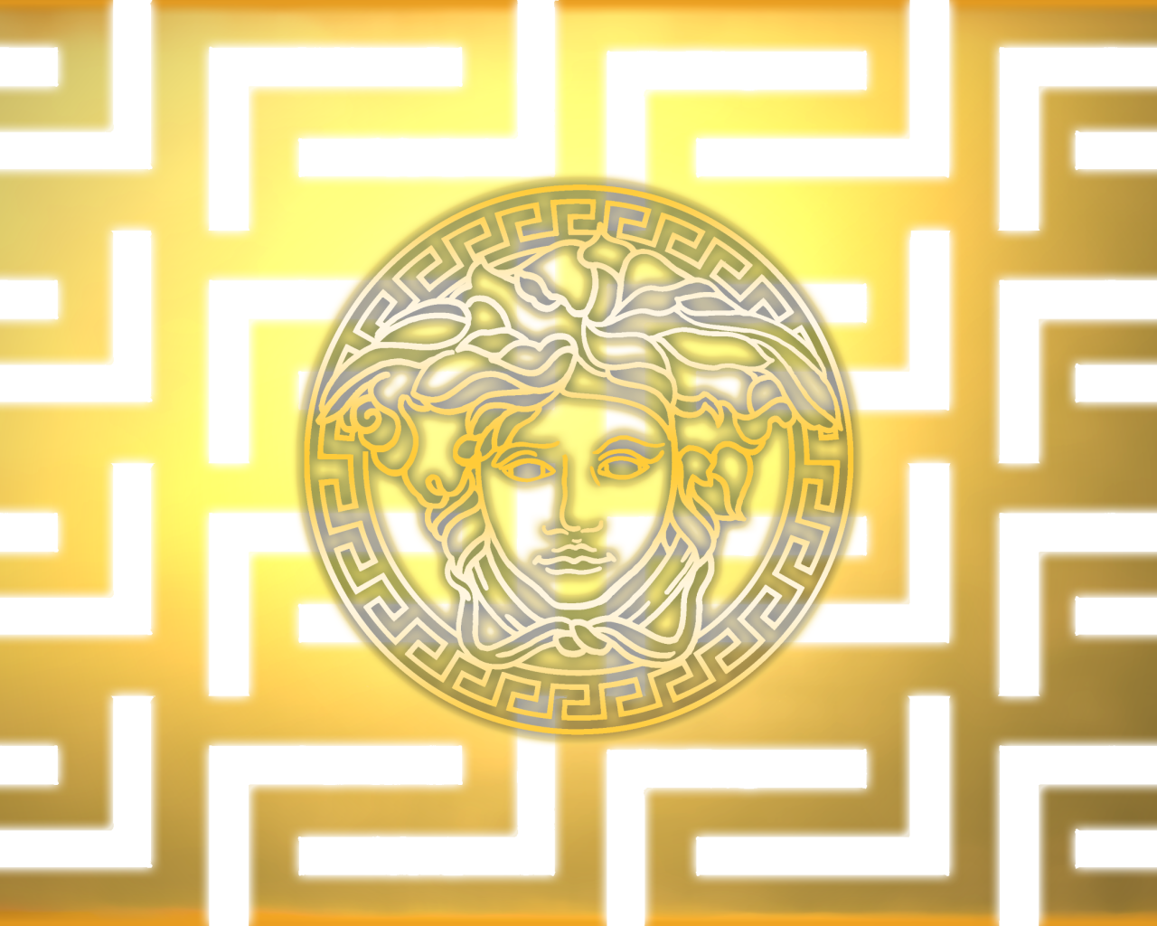 Золотой бренд Versace