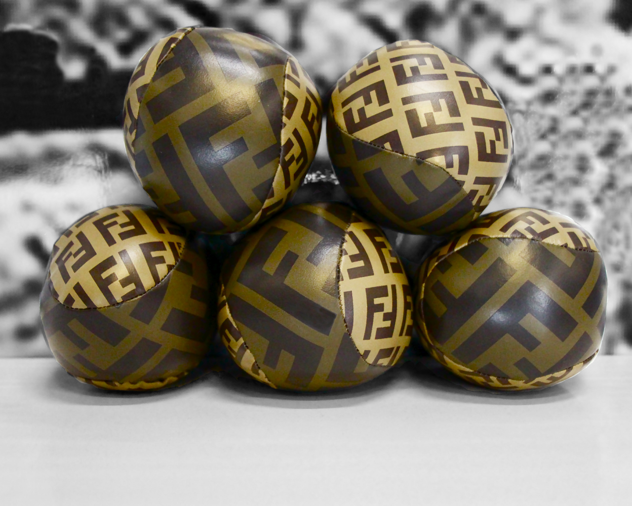 Украшения для дома Fendi