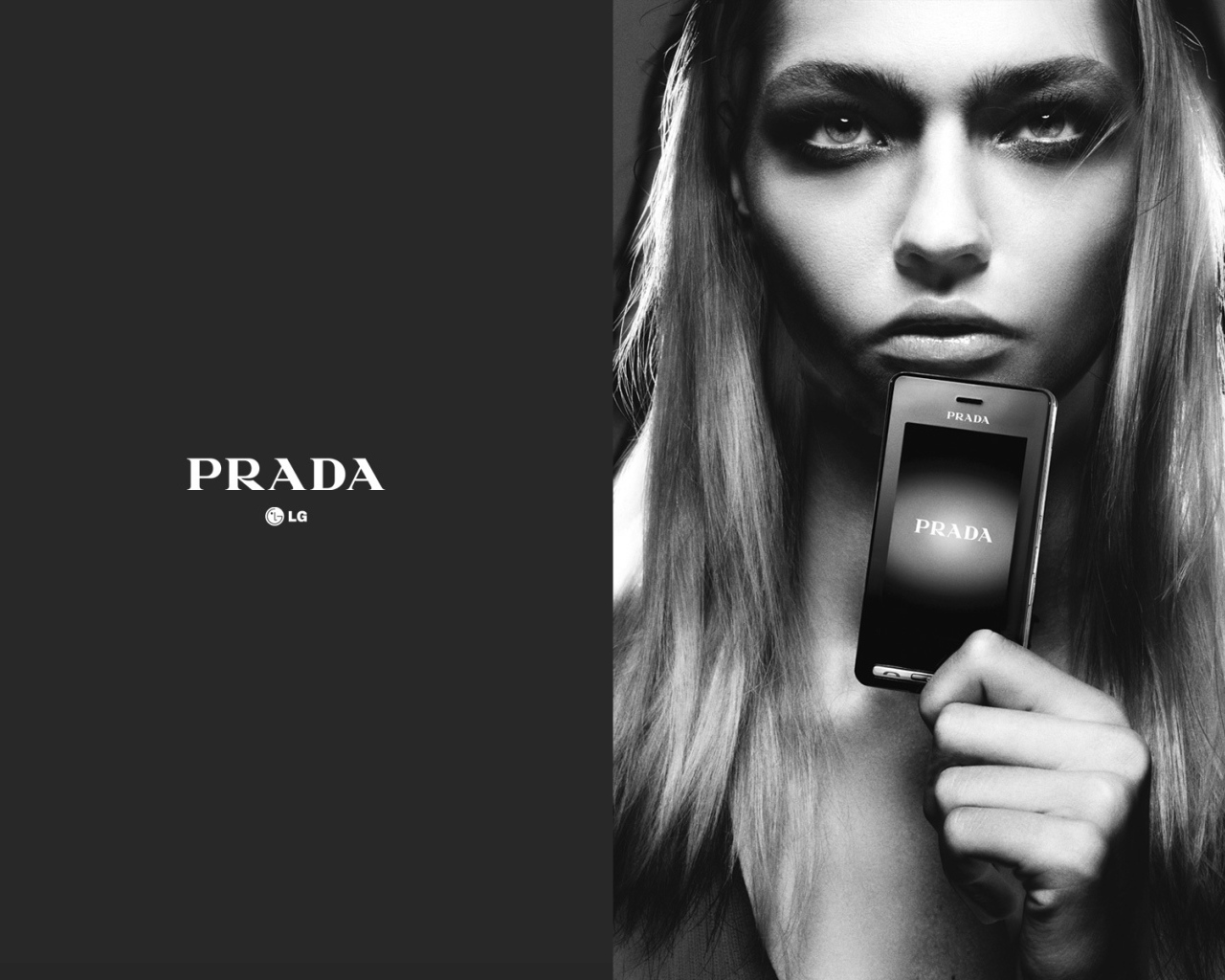 Телефон в дизайне от Prada