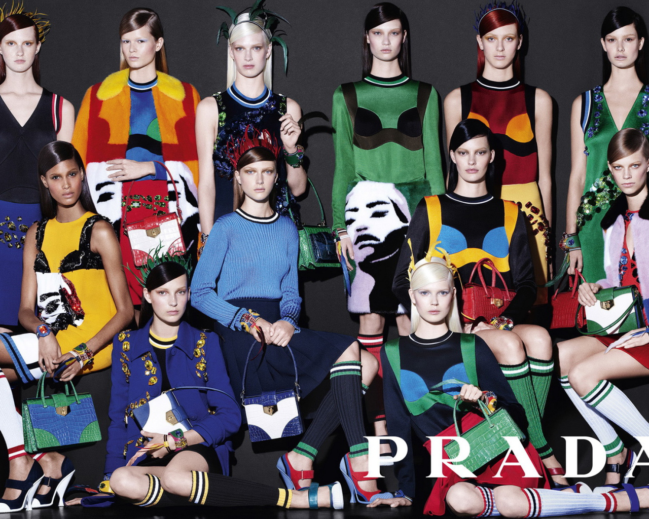 Женская одежда Prada