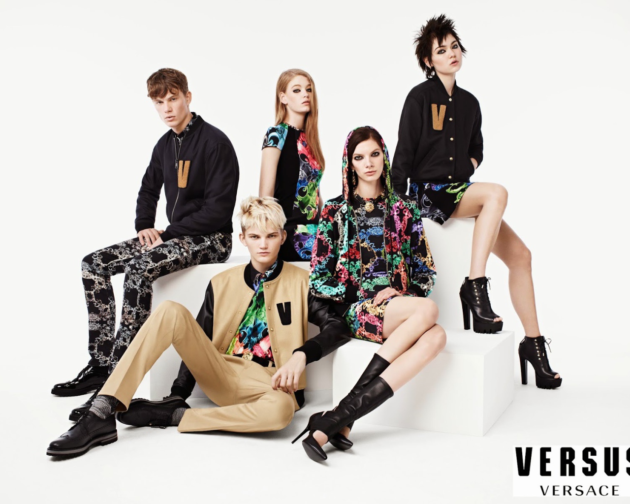 Подростковая одежда от Versace