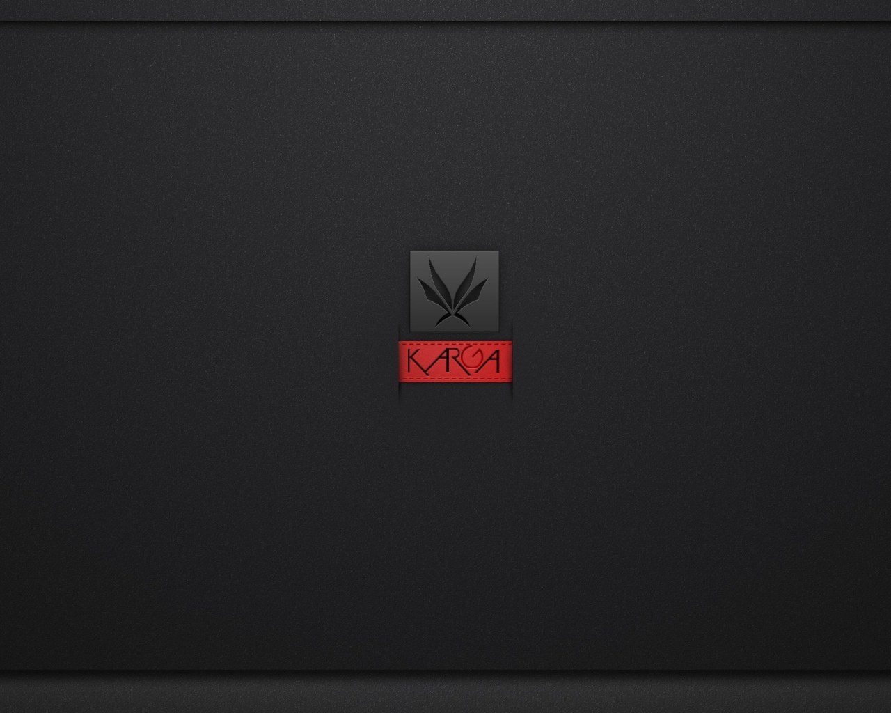 Логотип на черном фоне