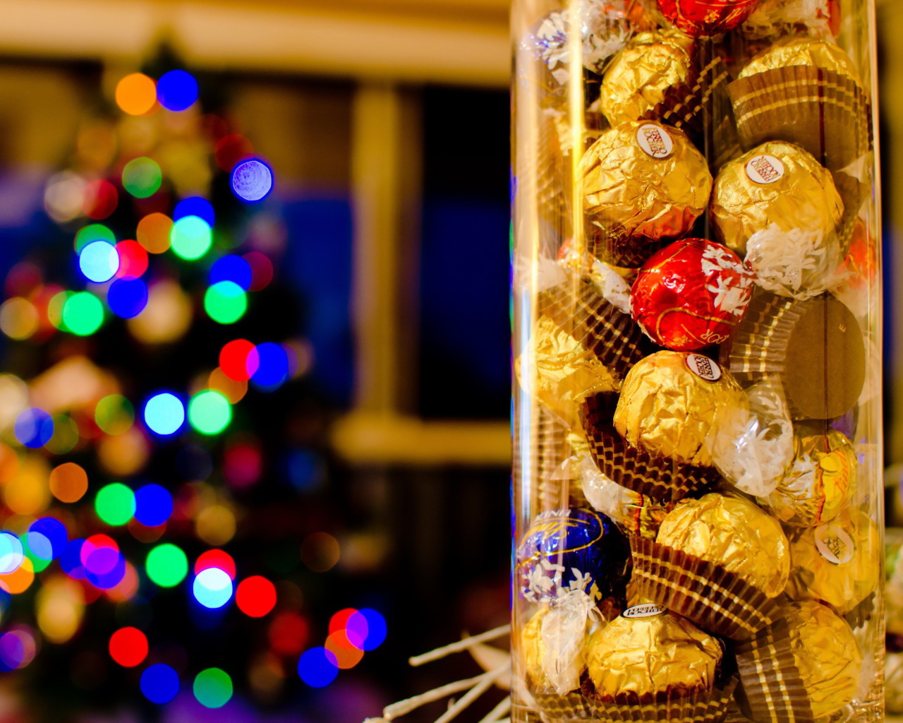 Коробка с конфетами