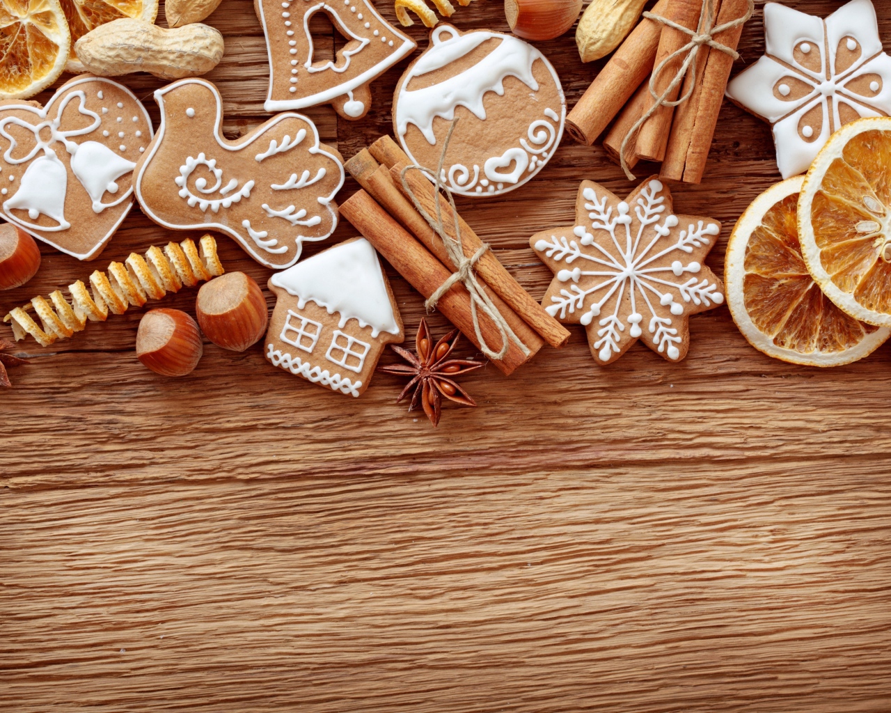 Рождественское печенье с орехами