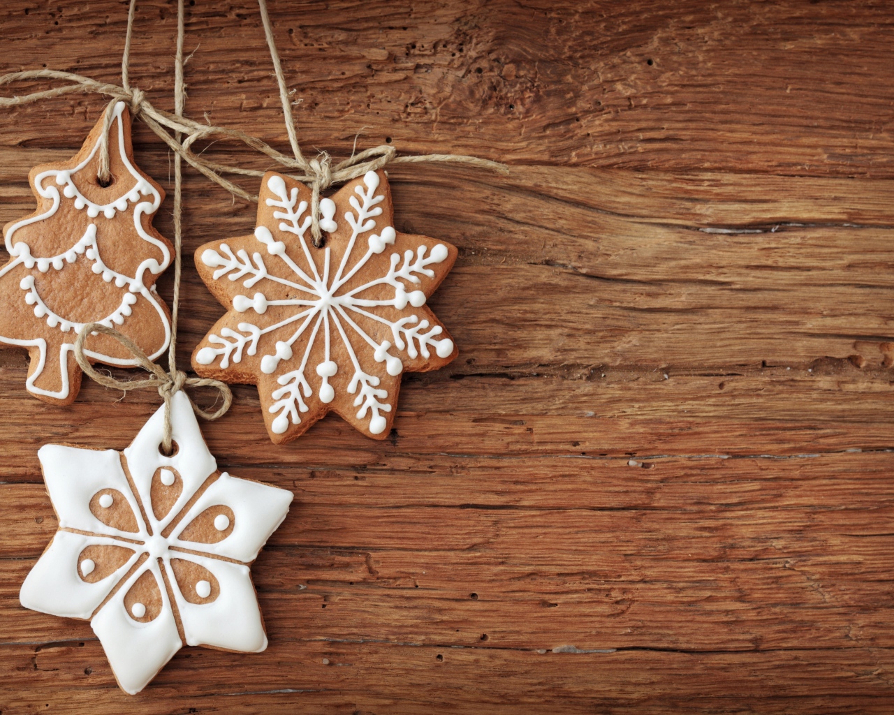 Печенье на веревочках