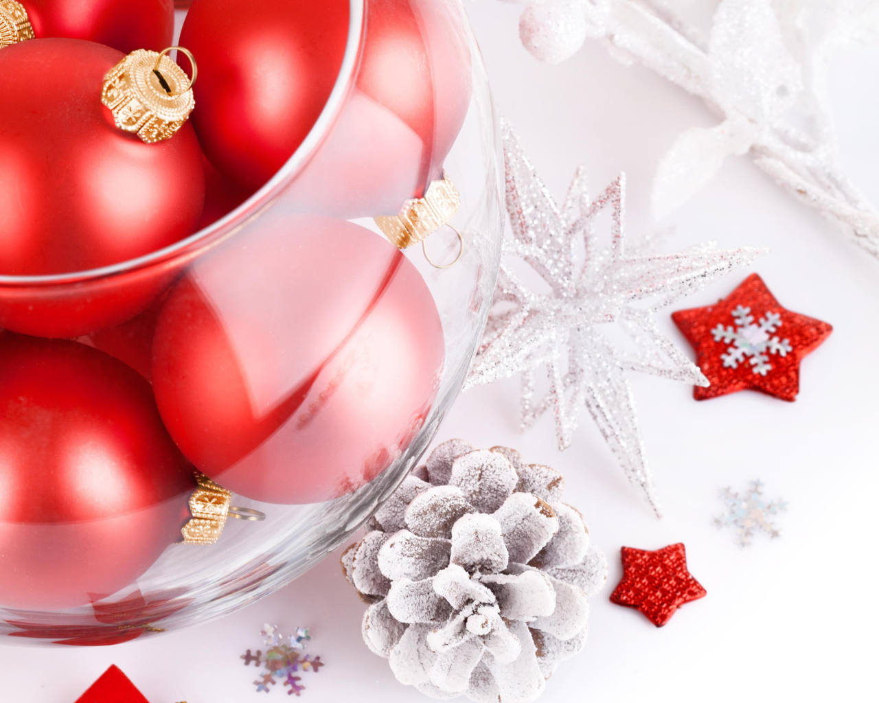 Красные звездочки