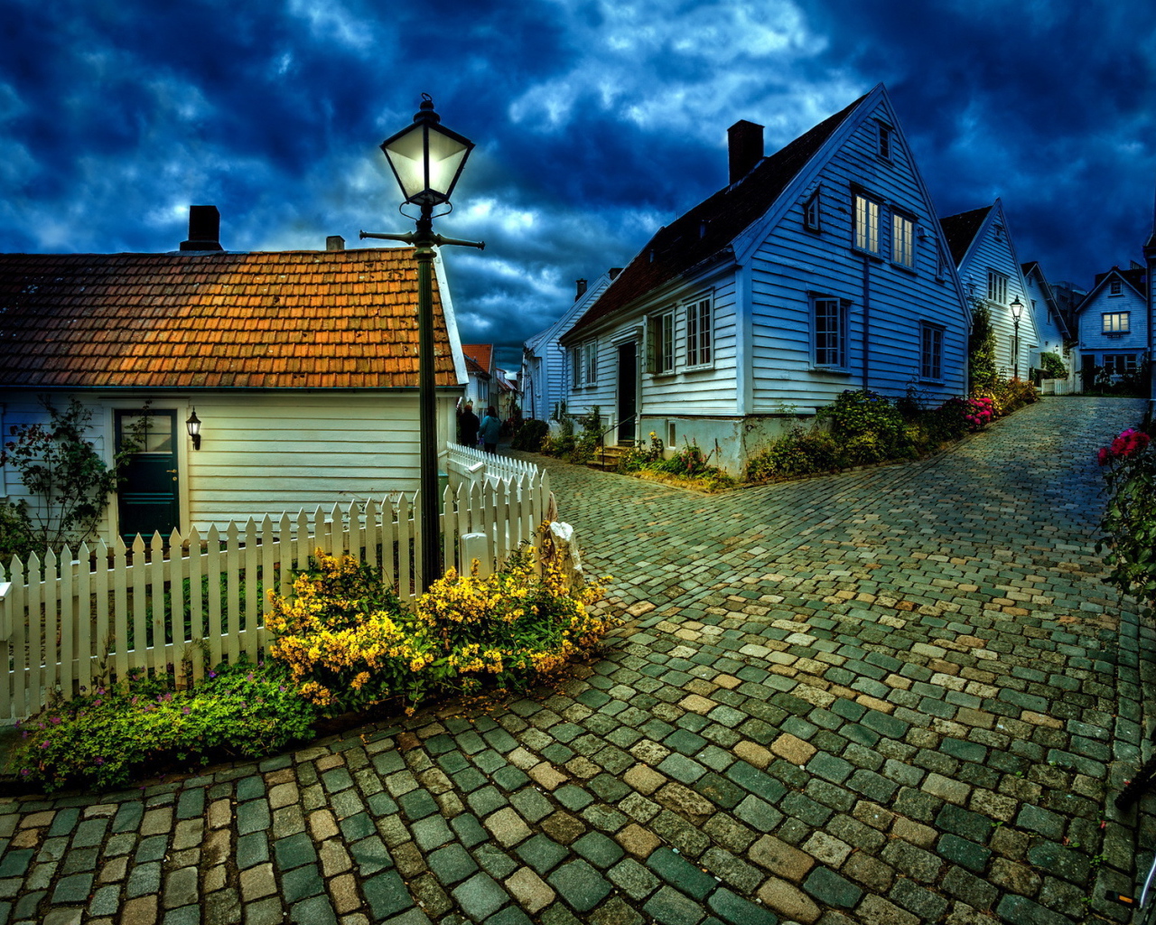 Улица выложенная камнем