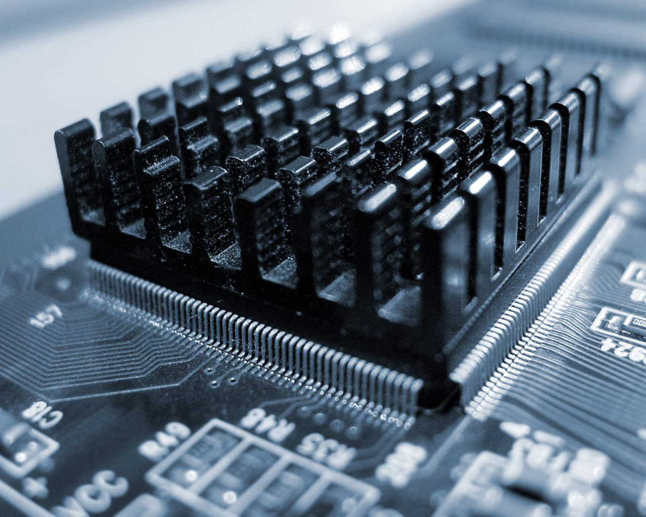 Микросхема с радиатором