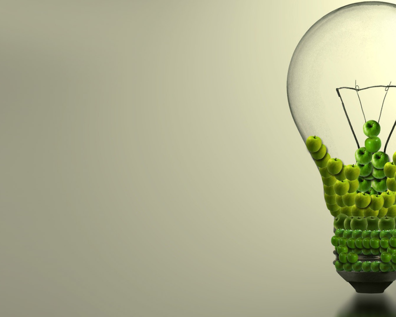 Яблоки в лампе