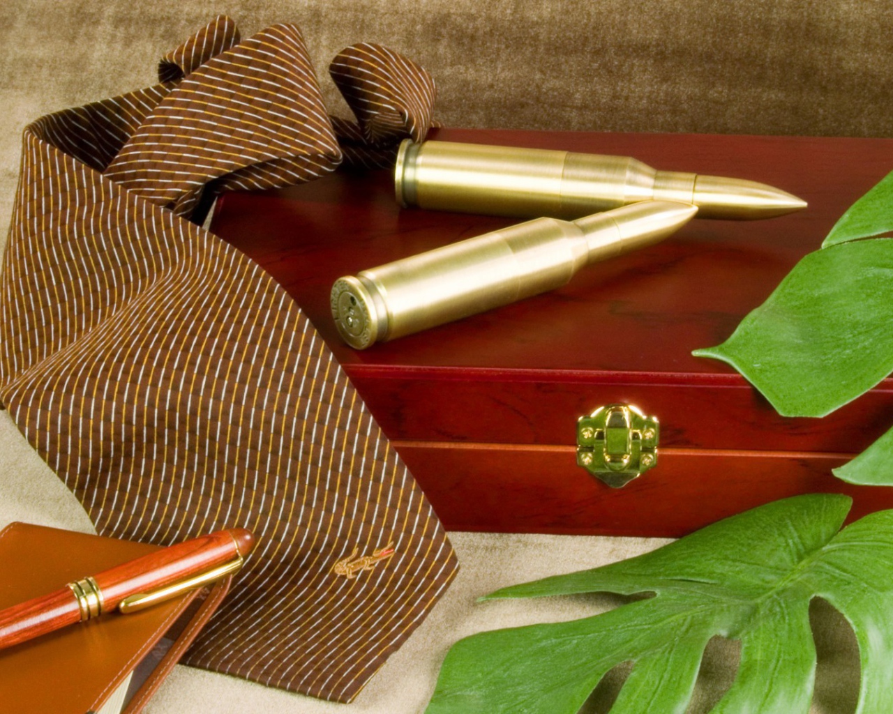 Пули, галстук и шкатулка