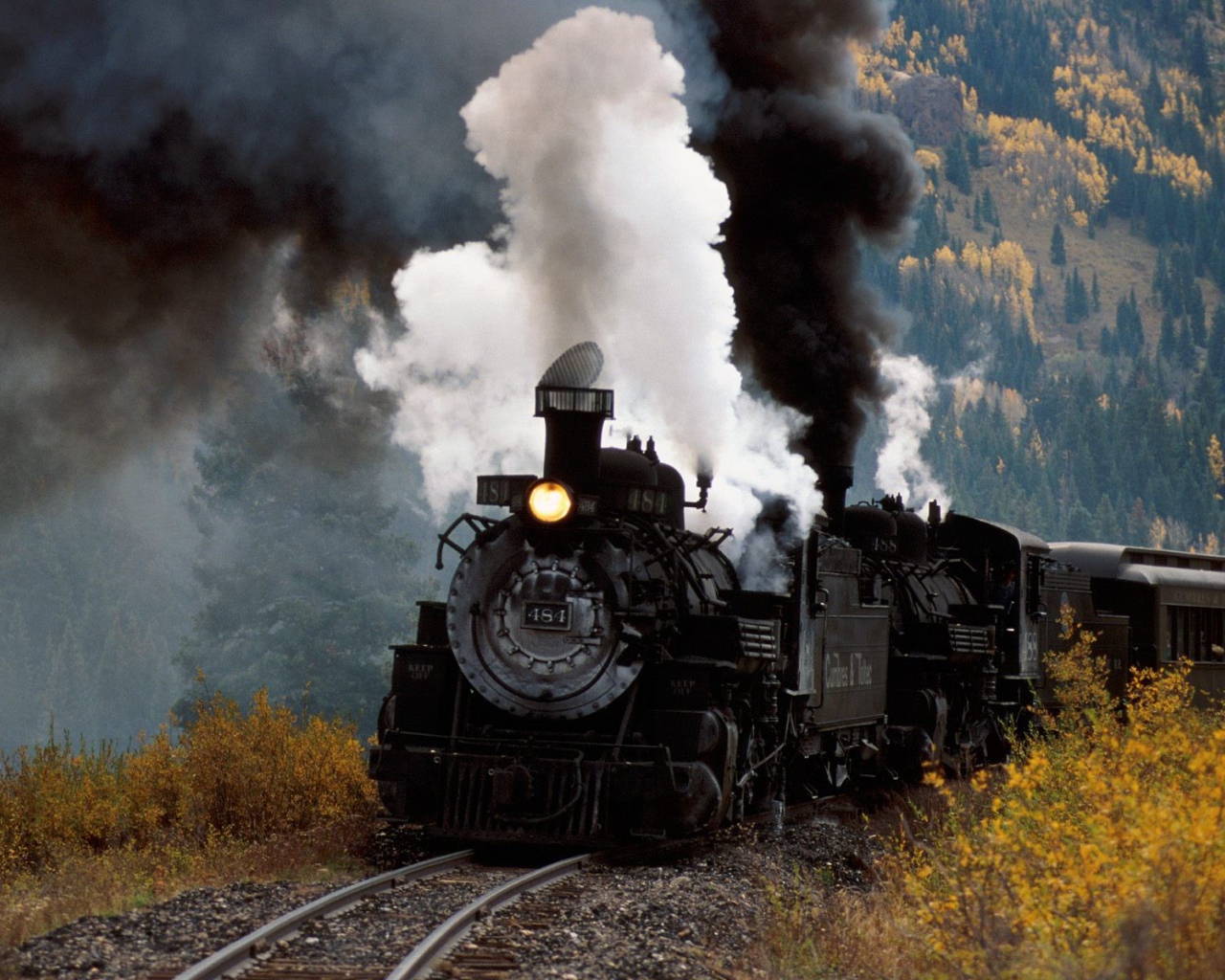 Старый паровоз в Нью Мехико