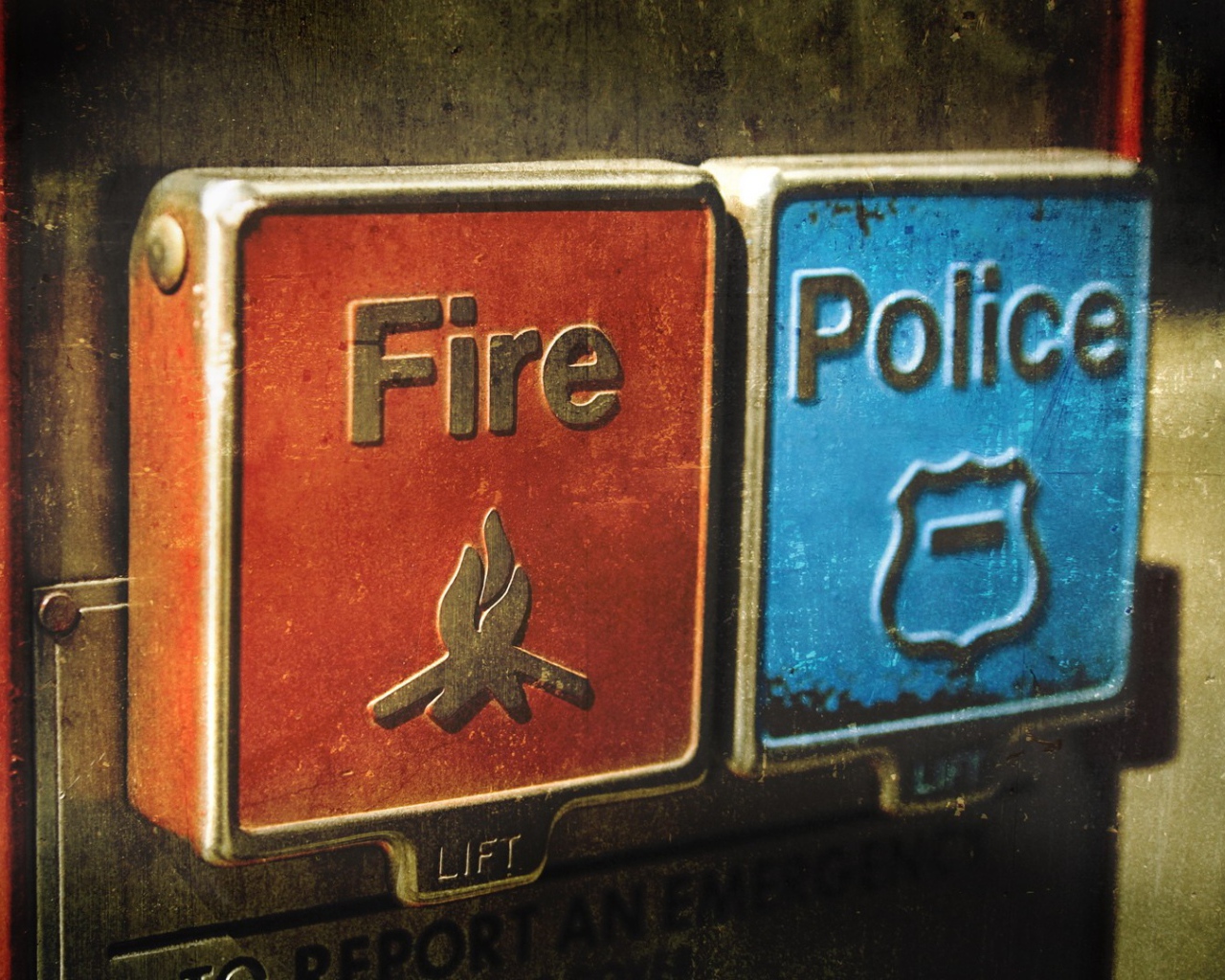 Кнопки вызова пожарных и полиции