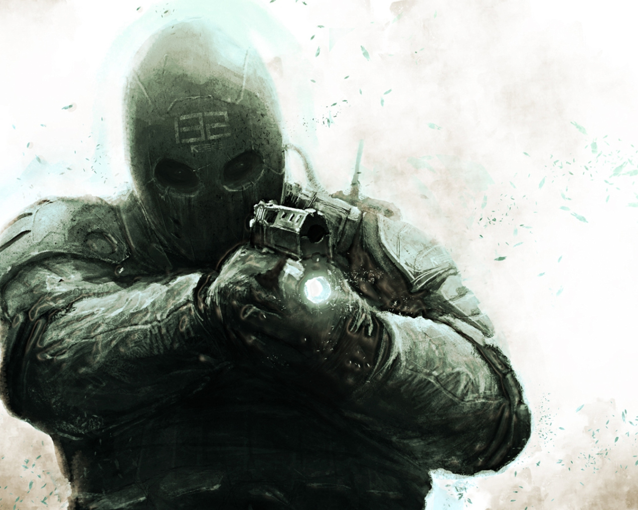 Солдат стреляет из пистолета