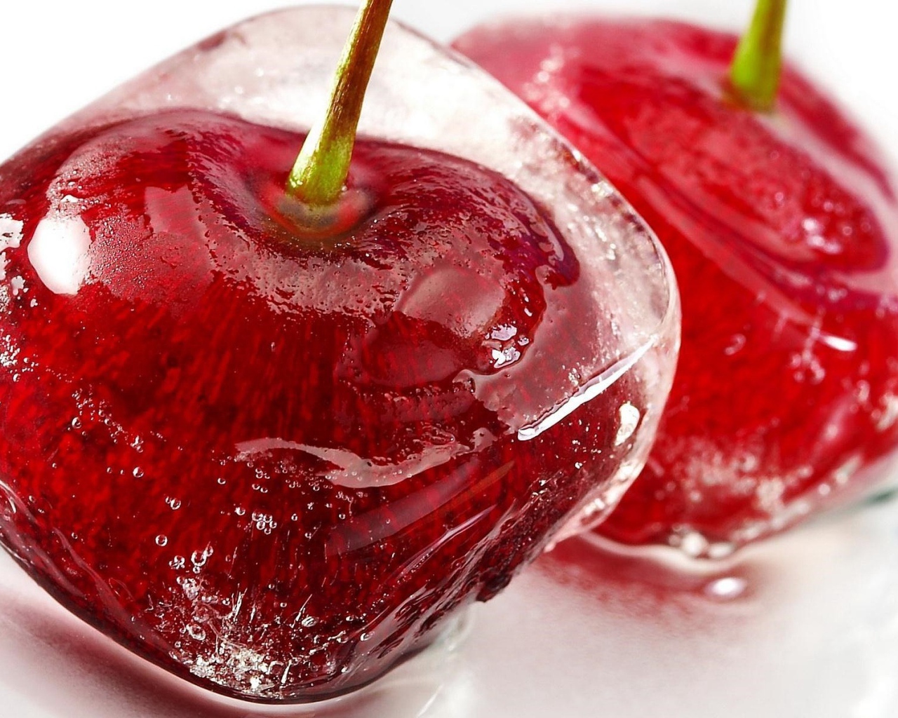 Замороженная вишня