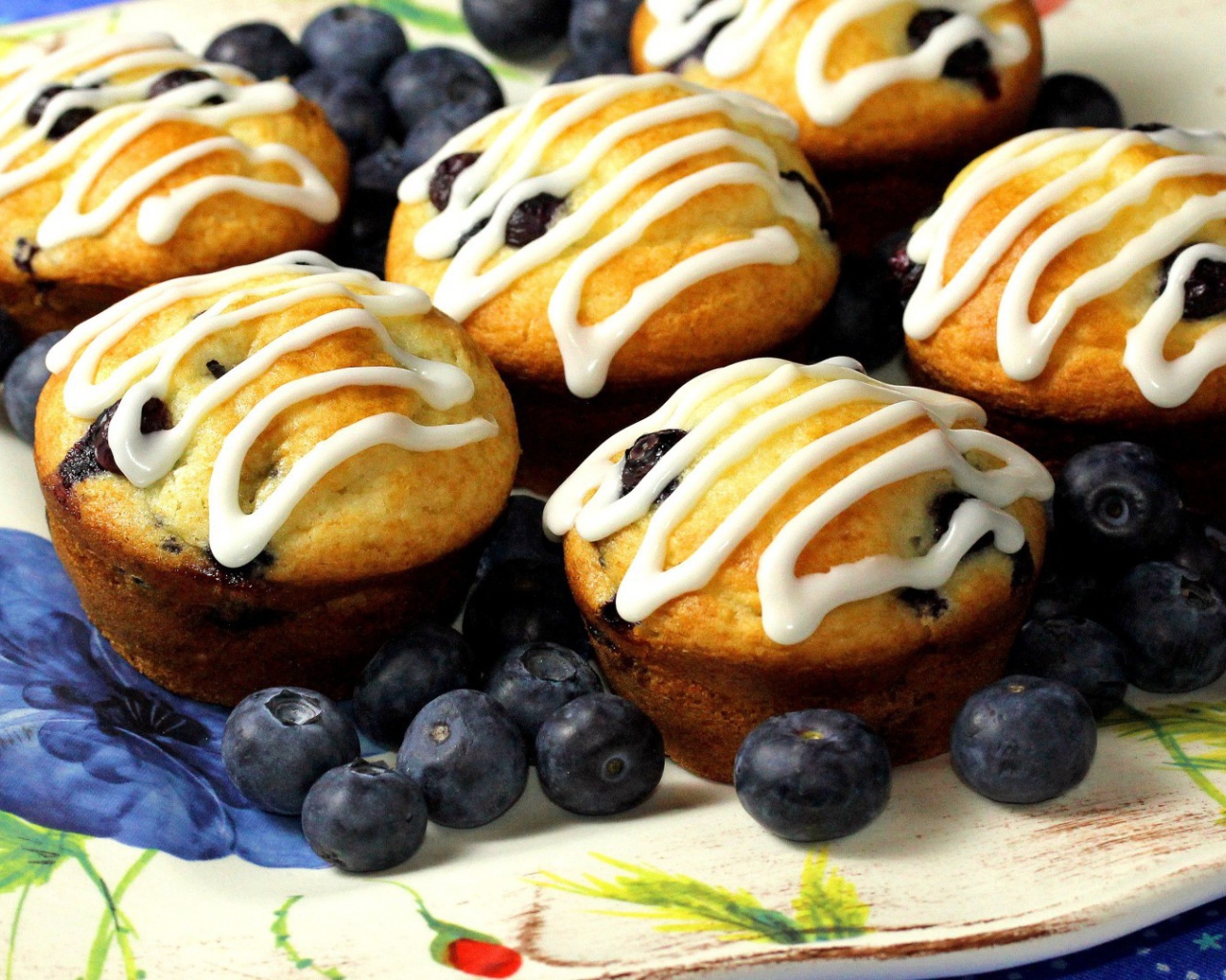 Кексы с черникой