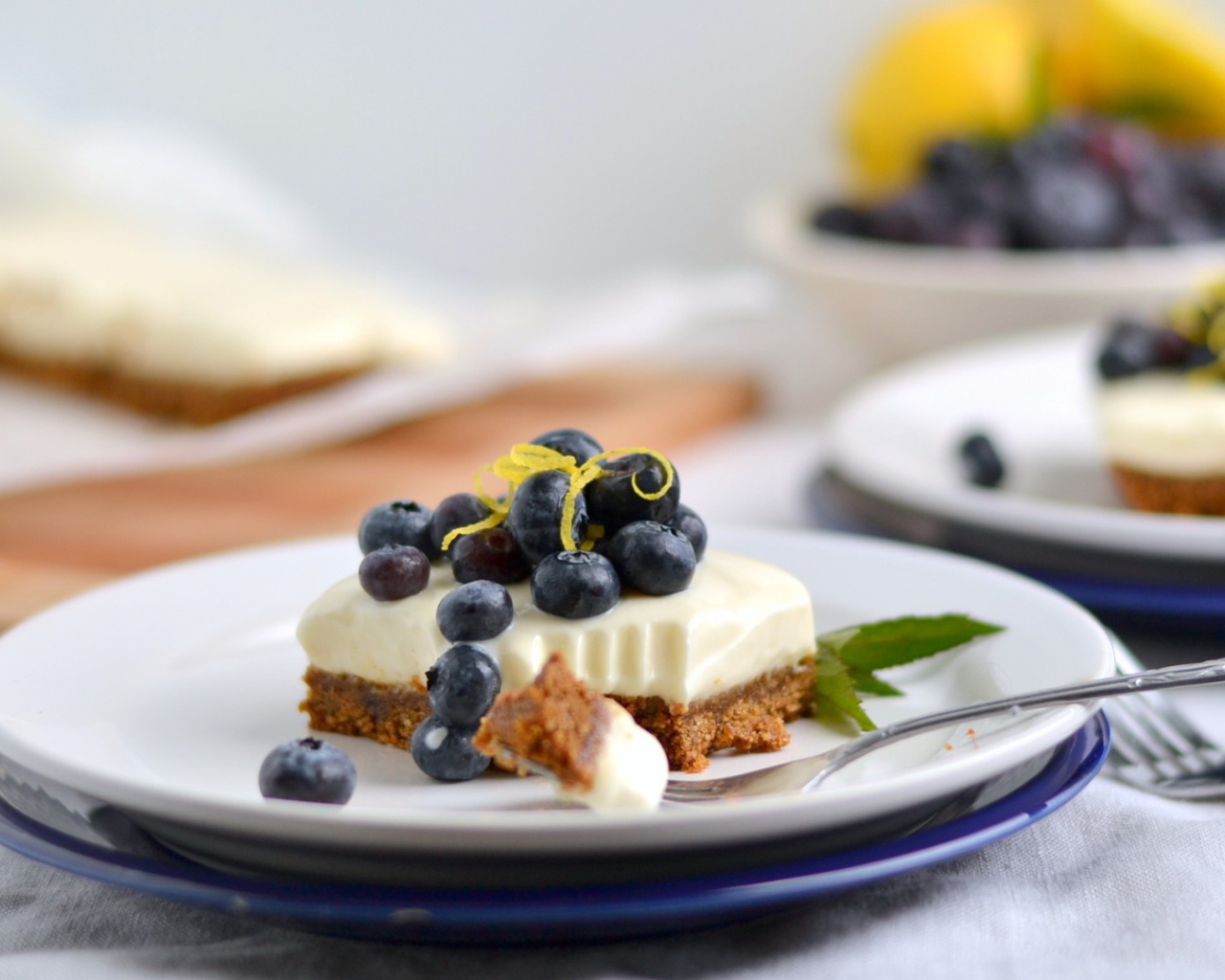 Черничный десерт