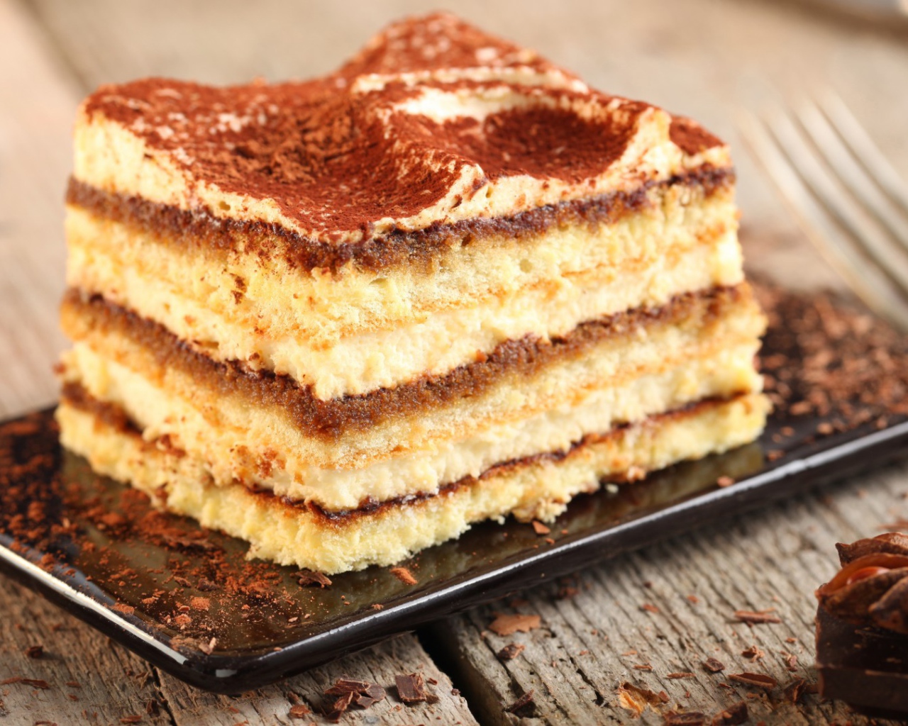 Сдобный торт с кремом