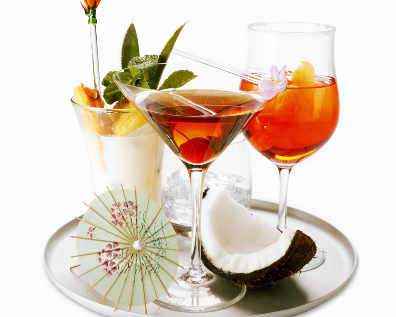 Тропические коктейли