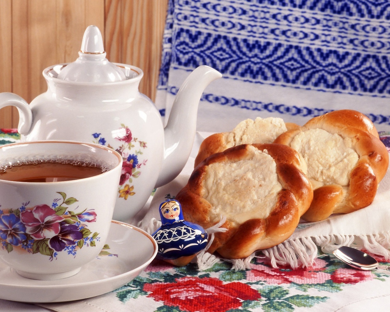 Ватрушки и чай