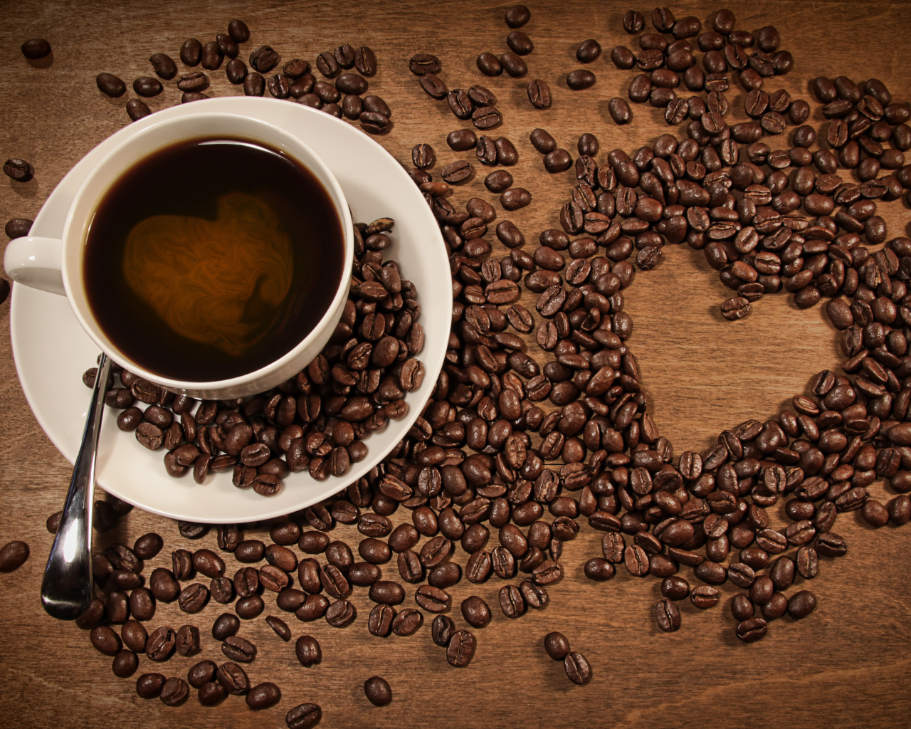 Сердечко из кофейных зерен